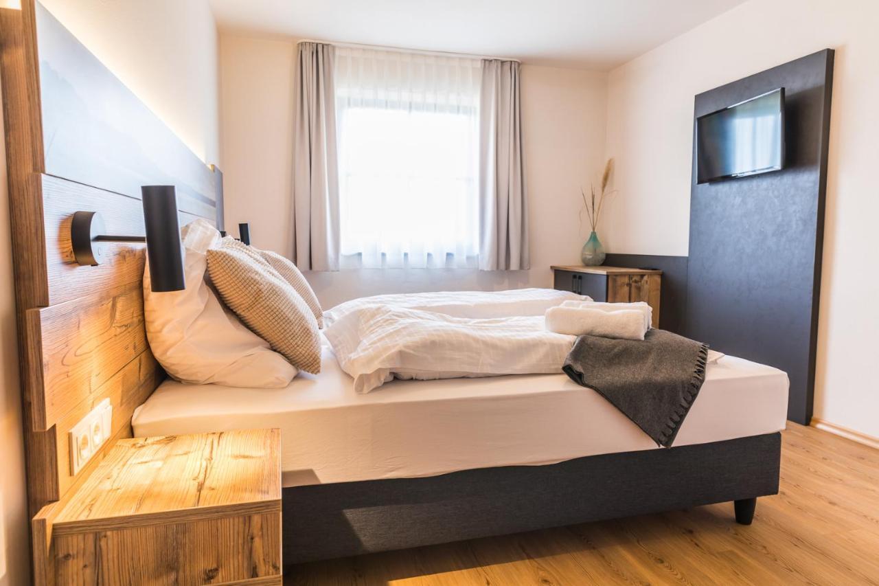 Chiemseer Wirtshaus Chieming Kültér fotó